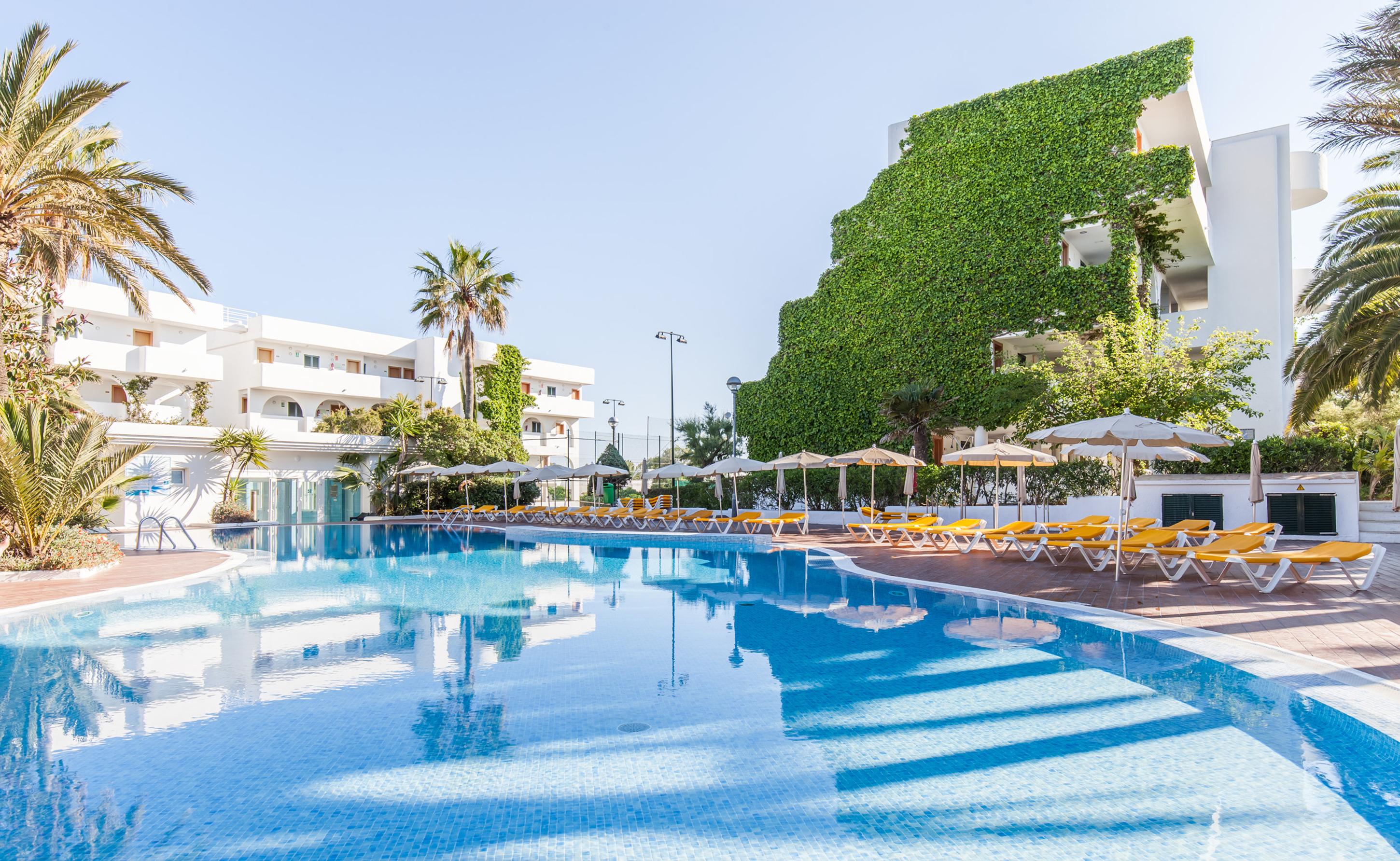 Bluesea Es Bolero Aparthotel Cala d'Or  Bagian luar foto